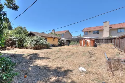 Exterior - 3115 Farris Ave, Ceres, CA 95307 photo 7 of 13
