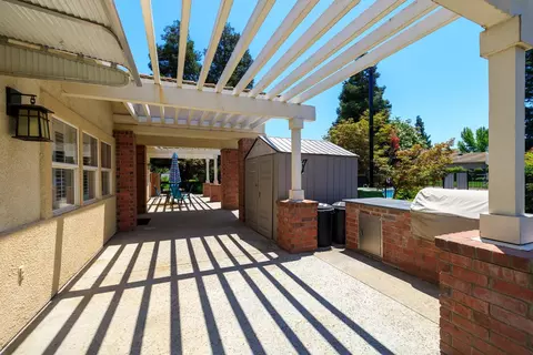 Exterior - 3377 Four Seasons Dr, Turlock, CA 95382 photo 6 of 13