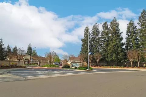 View/Area - 3377 Four Seasons Dr, Turlock, CA 95382 photo 1 of 2
