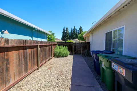 Exterior - 3377 Four Seasons Dr, Turlock, CA 95382 photo 13 of 13