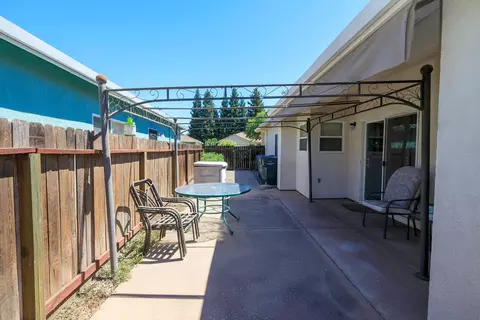 Exterior - 3377 Four Seasons Dr, Turlock, CA 95382 photo 11 of 13