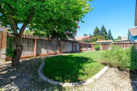 Exterior - 3377 Four Seasons Dr, Turlock, CA 95382 photo 8 of 13