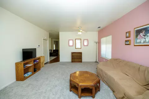 Living - 3377 Four Seasons Dr, Turlock, CA 95382 photo 6 of 8