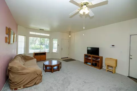Living - 3377 Four Seasons Dr, Turlock, CA 95382 photo 3 of 8