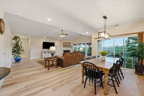 Dining - 12757 Greenbrook Loop, Penn Valley, CA 95946 photo 2 of 2
