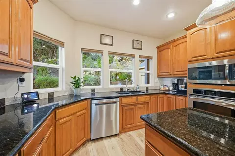 Kitchen - 12757 Greenbrook Loop, Penn Valley, CA 95946 photo 4 of 4