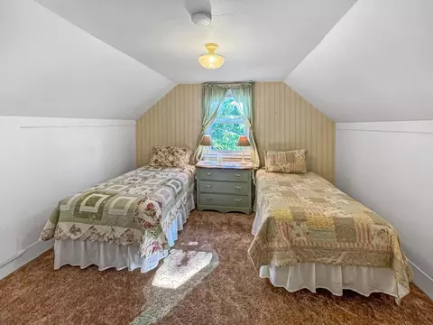Bedroom - 13614 Wheeler Acres Rd, Grass Valley, CA 95949 photo 3 of 4