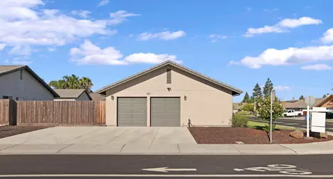 Exterior - 583 Pestana Ave, Manteca, CA 95336 photo 2 of 7