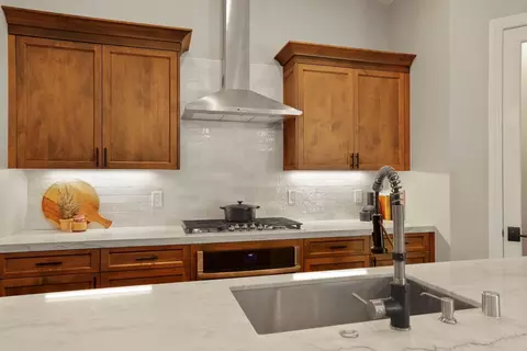 Kitchen - 583 Pestana Ave, Manteca, CA 95336 photo 6 of 6