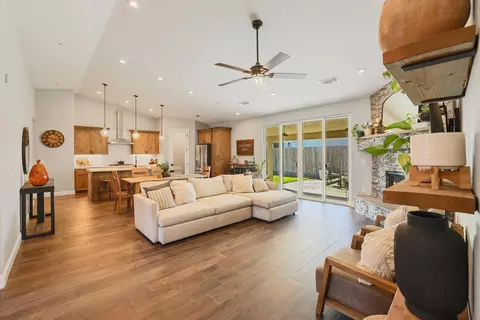 Living - 583 Pestana Ave, Manteca, CA 95336 photo 2 of 2