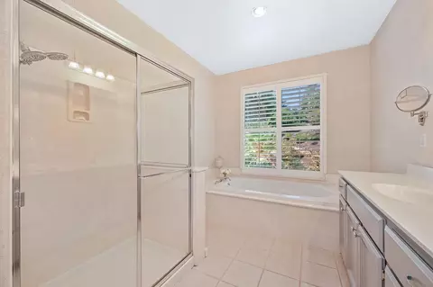 Bath - 5221 Thor Ct, Rocklin, CA 95765 photo 4 of 5