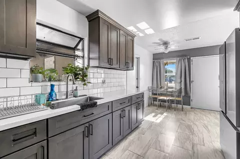 Kitchen - 1016 Cutting St, Madera, CA 93638 photo 4 of 4