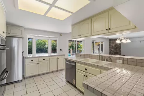 Kitchen - 4681 Oak Twig Way, Carmichael, CA 95608 photo 1 of 2