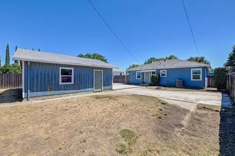 Exterior - 241 Mission St, Lodi, CA 95240 photo 7 of 9