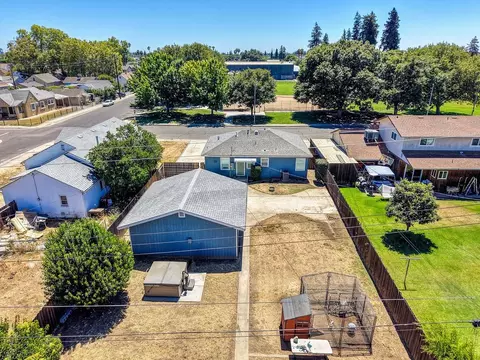 View/Area - 241 Mission St, Lodi, CA 95240 photo 5 of 7