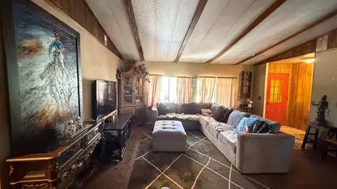 400 Cowan St, Modesto, CA 95358 photo 4