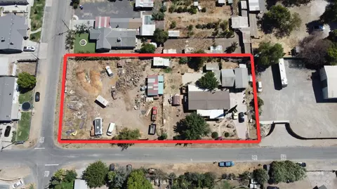 400 Cowan St, Modesto, CA 95358 photo 2