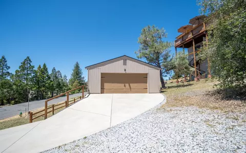 Exterior - 1138 Heather Dr, Murphys, CA 95247 photo 6 of 8