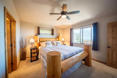 Bedroom - 1138 Heather Dr, Murphys, CA 95247 photo 2 of 8