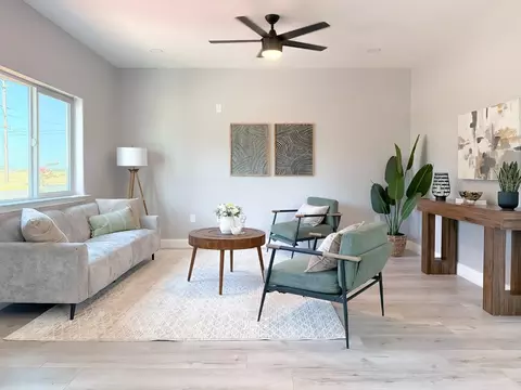 Living - 1519 9th Ave, Olivehurst, CA 95961 photo 3 of 5