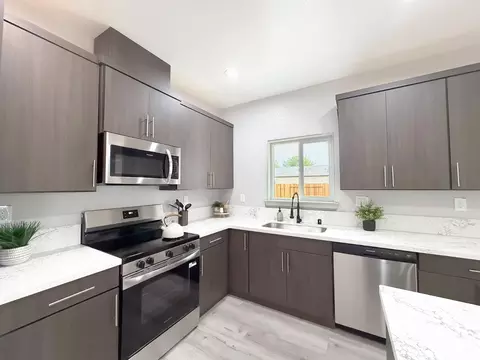 Kitchen - 1519 9th Ave, Olivehurst, CA 95961 photo 4 of 7