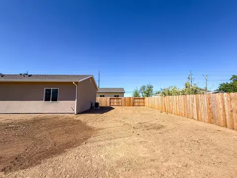 Exterior - 1519 9th Ave, Olivehurst, CA 95961 photo 6 of 7