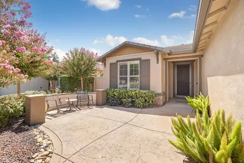 Exterior - 1534 Maple Valley St, Manteca, CA 95336 photo 3 of 9