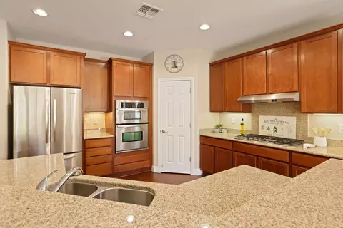 Kitchen - 1534 Maple Valley St, Manteca, CA 95336 photo 6 of 6