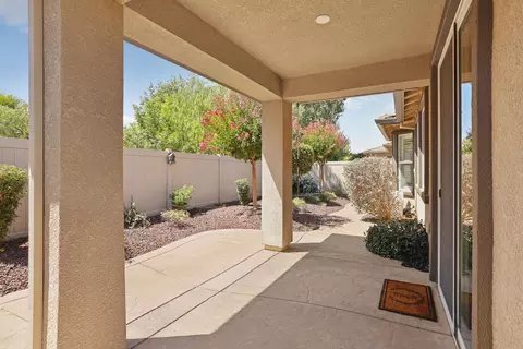 Exterior - 1534 Maple Valley St, Manteca, CA 95336 photo 5 of 9