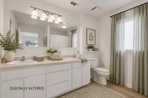 Bath - 105 Park St, Gridley, CA 95948 photo 1 of 6