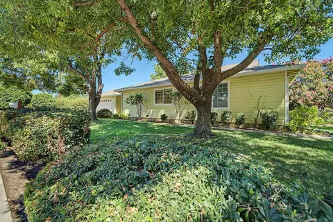 Exterior - 105 Park St, Gridley, CA 95948 photo 4 of 6