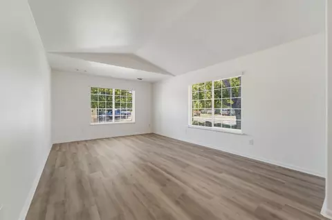 Living - 105 Park St, Gridley, CA 95948 photo 2 of 5
