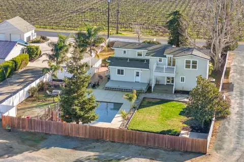 View/Area - 6539 E Peltier Rd, Acampo, CA 95220 photo 5 of 7
