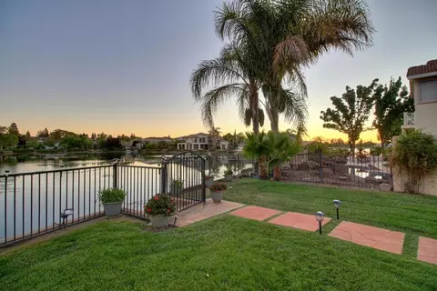 3500 W Island Ct, Elk Grove, CA 95758