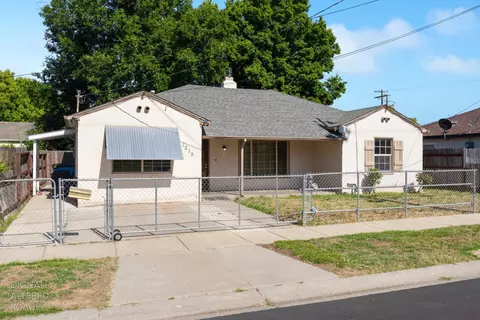 1215 Sampson St, Marysville, CA 95901