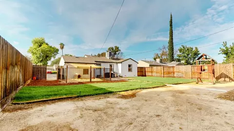 Exterior - 2045 Miller Ave, Modesto, CA 95354 photo 11 of 13
