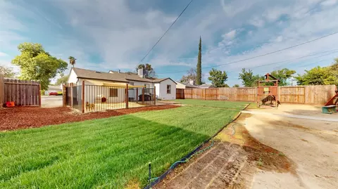 Exterior - 2045 Miller Ave, Modesto, CA 95354 photo 4 of 13