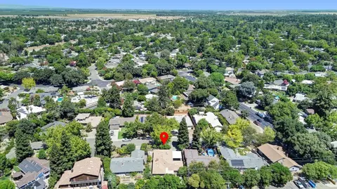 View/Area - 1118 Stanford Pl, Davis, CA 95616 photo 4 of 7
