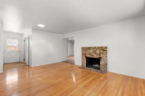 Living - 1118 Stanford Pl, Davis, CA 95616 photo 3 of 11