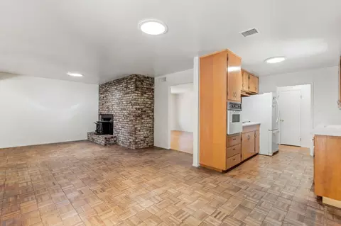 Living - 1118 Stanford Pl, Davis, CA 95616 photo 10 of 11