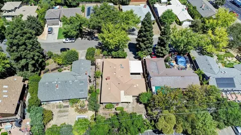 View/Area - 1118 Stanford Pl, Davis, CA 95616 photo 2 of 7