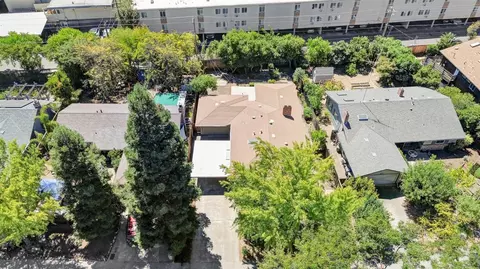 View/Area - 1118 Stanford Pl, Davis, CA 95616 photo 1 of 7