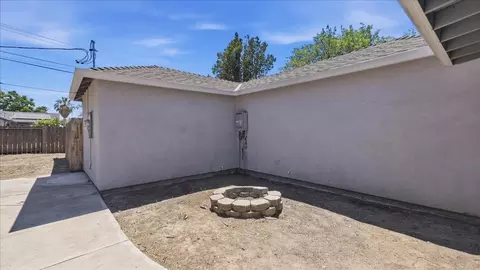 Exterior - 2418 E Park St, Stockton, CA 95205 photo 7 of 14