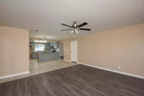 Living - 1621 Davis St, Ripon, CA 95366 photo 8 of 8