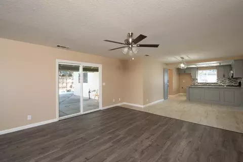 Living - 1621 Davis St, Ripon, CA 95366 photo 7 of 8