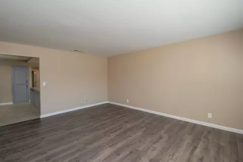Living - 1621 Davis St, Ripon, CA 95366 photo 4 of 8
