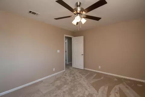 Bedroom - 1621 Davis St, Ripon, CA 95366 photo 6 of 11