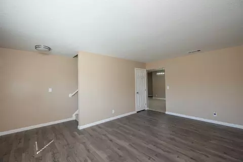 Living - 1621 Davis St, Ripon, CA 95366 photo 3 of 8