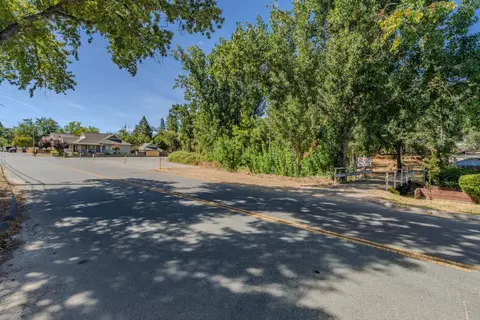 741 N Main St, Jackson, CA 95642 photo 2