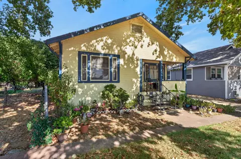 3851 W Pacific Ave, Sacramento, CA 95820